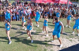Multitudinaria concurrencia vibró intensamente en la primera edición del Carnaval en Laguna Blanca