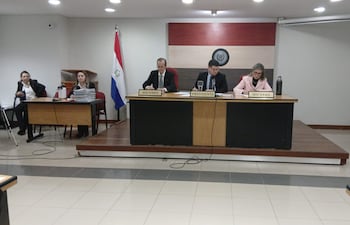 VDB El tribunal de sentencia compuesto por los jueces Luis Ovelar (presidente), Victor Vera y Andrea Riquelme.