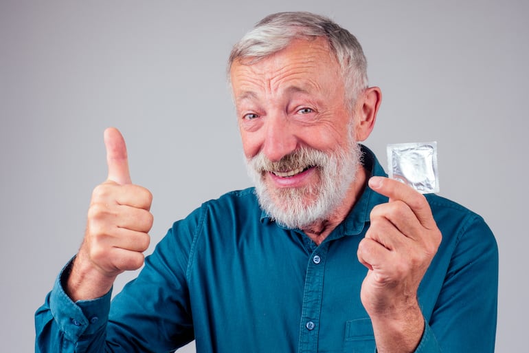 ¿Es normal tener deseo sexual después de los 70?