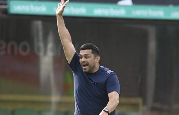 Felipe Giménez, entrenador de Rubio Ñu.