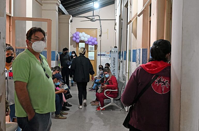 Covid-19, influenza y rhinovirus, son los virus respiratorios con mayor demanda en los hospitales. 