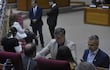 Parte del cartismo no estuvo de acuerdo con cortar privilegios y abandonó la sesión de Diputados.