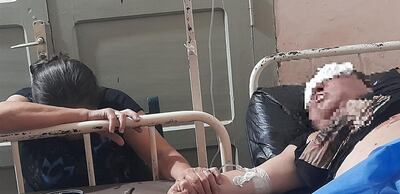 La víctima de la brutal golpiza sigue internada en el Hospital de Trauma.