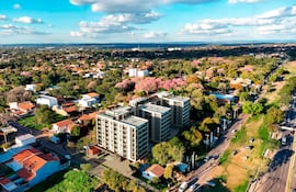 Porta 04 Monte Alto se ubica detrás de la Conmebol, en una de las zonas de mayor crecimiento del área metropolitana.