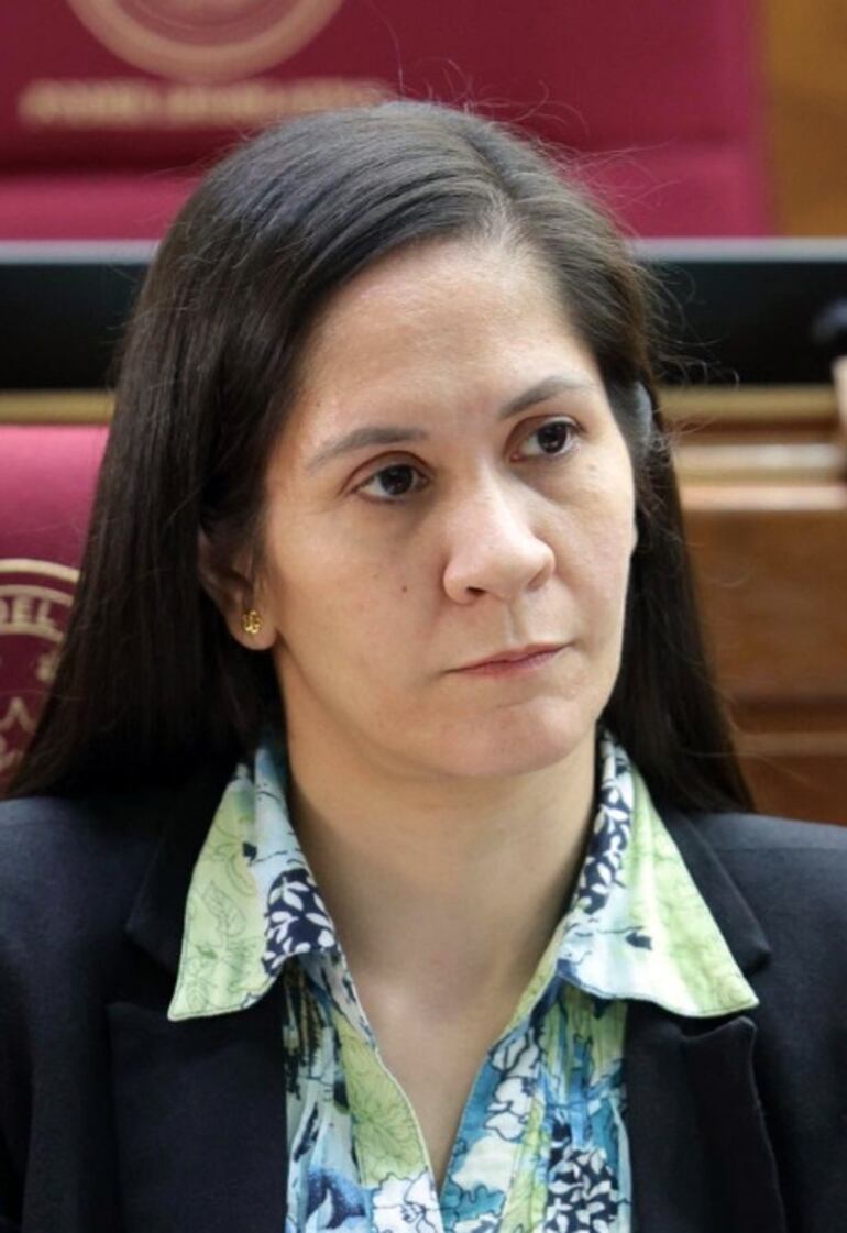 Verónica Valdez, fiscala.