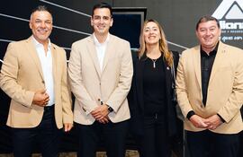 Directivos de Century 21 Paraguay.