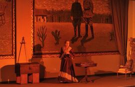 La actriz Sandra Fiorio en el unipersonal "Elisa Lynch: Vencer y vivir" que será presentado el jueves en la apertura de la Expo Solano López.