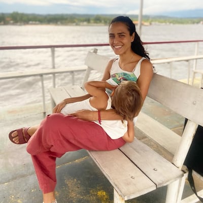 Bella postal. Fiorella Migliore con su pequeño hijo Elio.