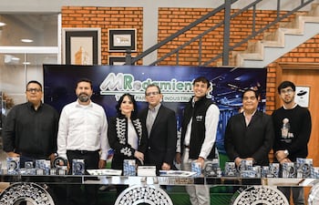 Ejecutivos de M Rodamientos – NKE Fersa Industry: Rodrigo Guerrero, Umur Balköse, Marylyn Franco, Alcides Miranda, Thiago Zarza y Erwin Cisneros.