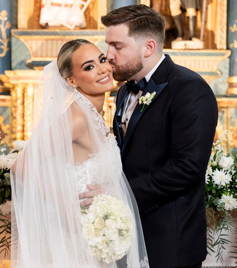 Ivonne Michelle y Giovanni Nicola.