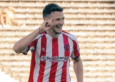 Facundo Bruera (23/09/1998) dejó una buena imagen en Olimpia, al que podría retornar.