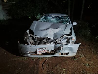 Auto conducido por Victor Hugo Rojas por el que colisionó Juan Antonio Cazal en el accidente fatal en San Lorenzo.