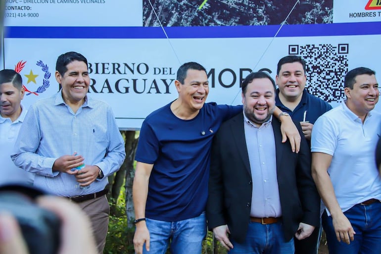Arnaldo Baeza, Carlos Echeverría, Hugo Farías y los ex intendentables Diego Romero y Diego Candia.