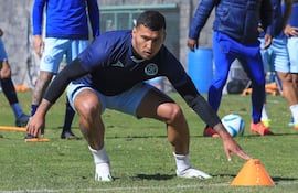 Juan Escobar, durante una práctica en el Cruz Azul