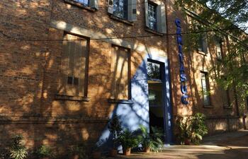 Fachada de Radio Cáritas.