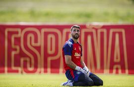 Unai Simón, arquero de la selección de España, durante el entrenamiento del plantel en Donaueschingen.