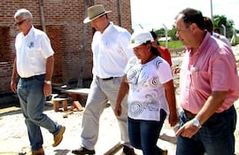 De izquierda a derecha, los exministros del MOPC Arnoldo Wiens y Ramón Jiménez Gaona.