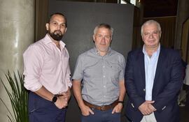 Evento Oracle DataPaseo de los Arboles San Martin y Sucre Juan Palmieri, Daniel Sauca y Walter Blasón.
Hoy 27 de Noviembre de 2024
Gustavo Machado