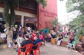 Importante concurrencia de pacientes para cirugía de cataratas gratuita en en el Hospital Regional de Caacupé.