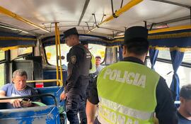 Controles preventivos de la Policía Nacional en San Lorenzo arrojaron ocho detenciones.