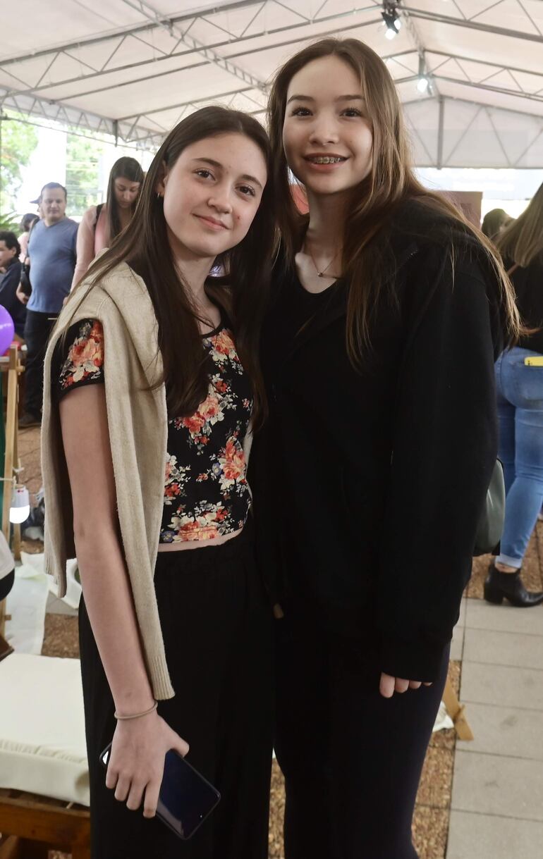 Lucía Enciso y Nicole L´Heureux.