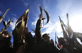Los hutíes de Yemen anunciaron que están dispuestos a intervenir militarmente en el conflicto de Oriente Medio si Estados Unidos e Israel continúan atacando a Irán y sus aliados.