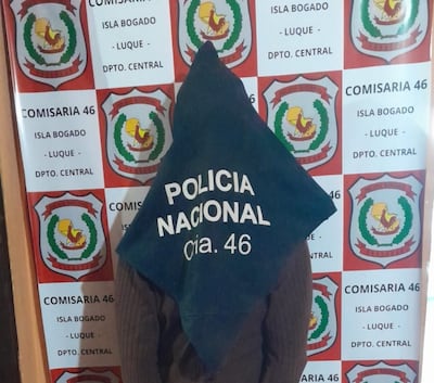 Amenazó con un machete en una cancha de piki y descubren que tenía dos órdenes de captura