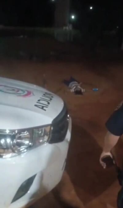 Intervención policial en la escena del crimen.