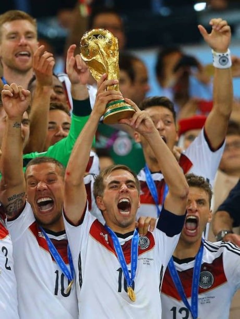 El ex-lateral, Philipp Lahm campeón del mundo con la selección de Alemania en el Mundial Brasil 2014.
