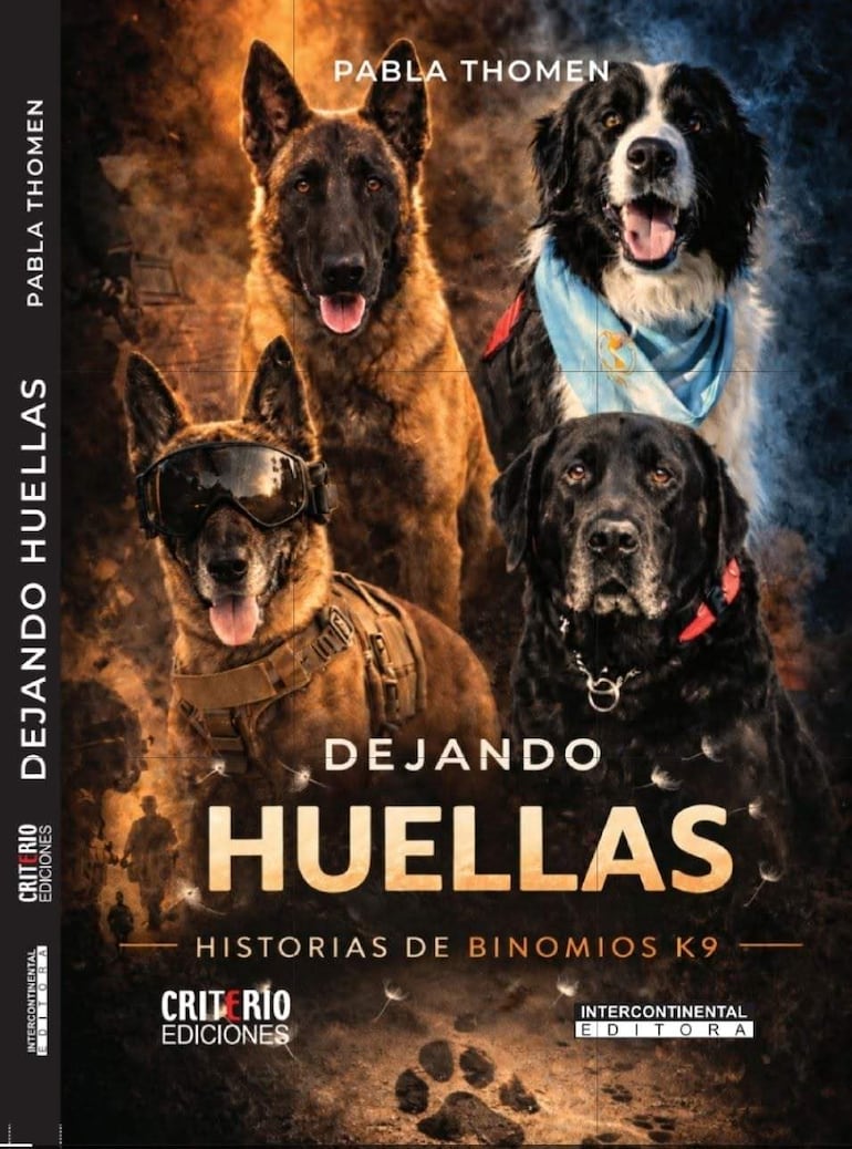 Pabla Thomen junto a su libro 'Dejando Huellas', rodeada de estanterías y un perro como mascota en el fondo.