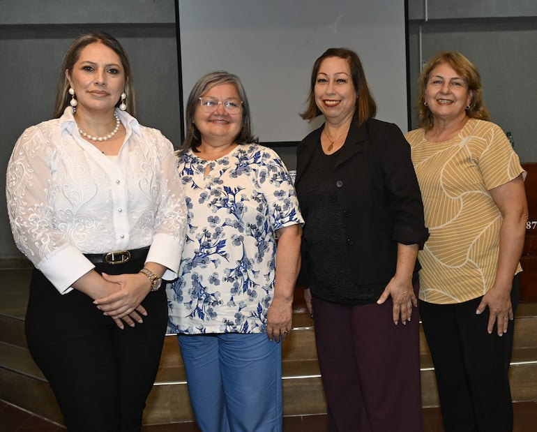 Romina Galeano, Juana Dávalos, Tilda Noemí Gil y Luz Marina Vera.  