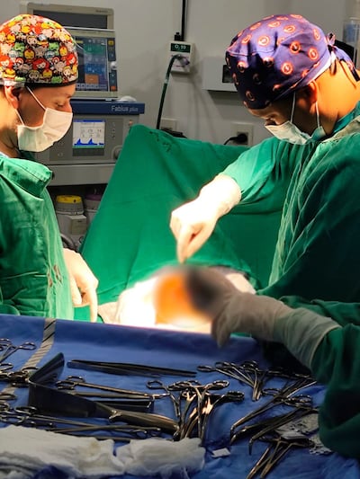 En Concepción extirpan tumor de 8 kilos en paciente joven