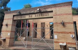 comicios para Decano y Vicedecano quedaron suspendidas de forma provisoria.