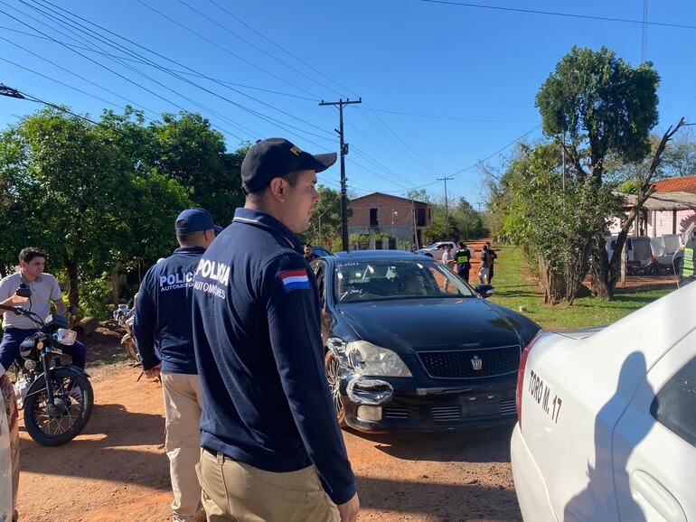 Un automóvil Toyota Crown, color negro, fue robado y posteriormente recuperado por la Policía.