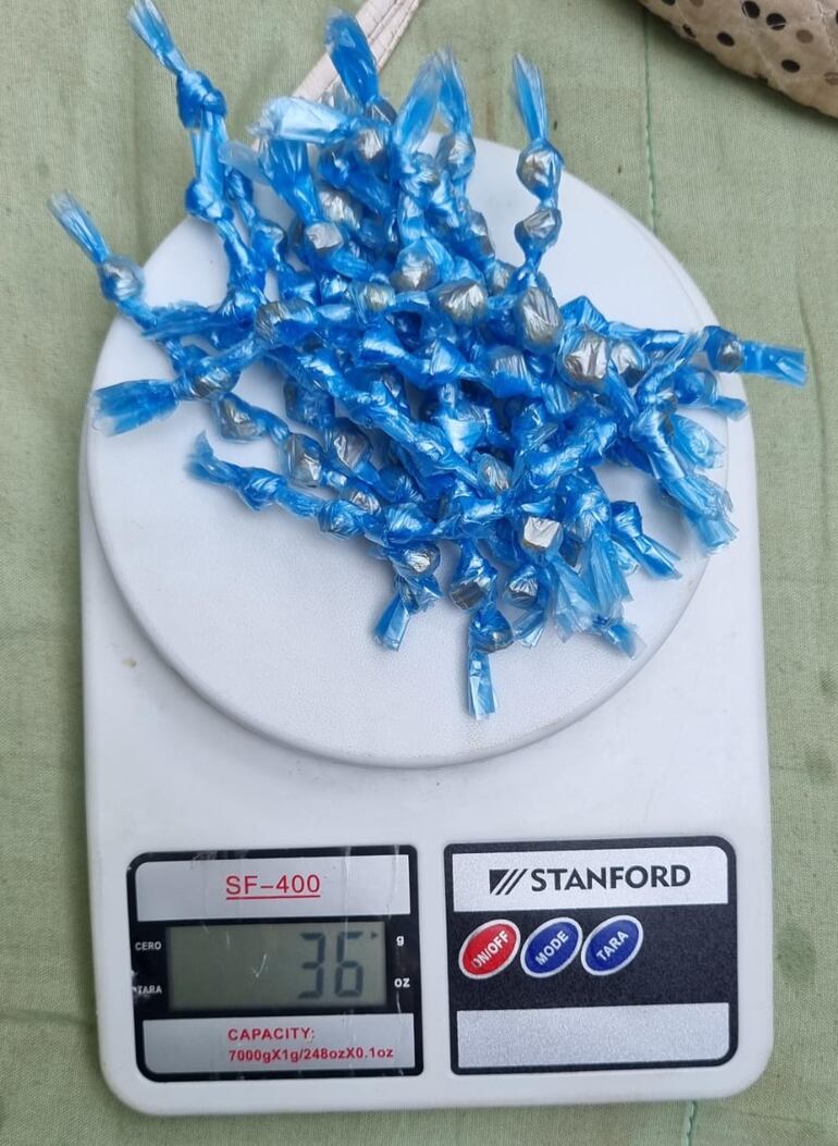 Parte de la droga incautada.