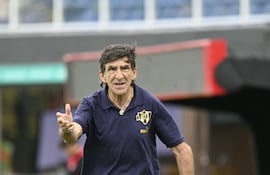 Gustavo Costas, entrenador de Cerro Porteño.