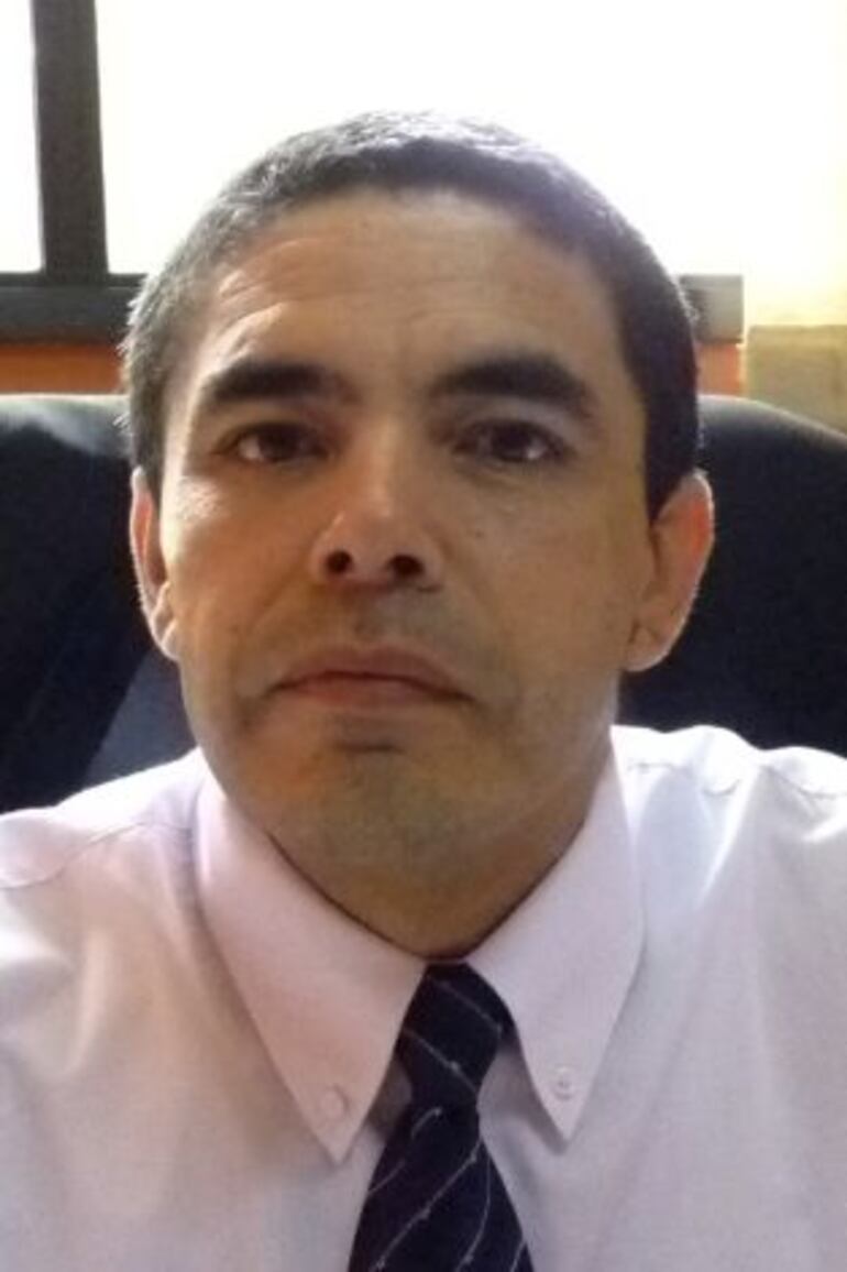 Abg. Paublino Escobar Garay.