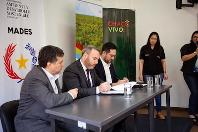 Firma del convenio entre Atenil Paraguay y el Ministerio del Ambiente y Desarrollo Sostenible (Mades).