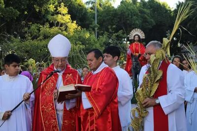 Celebración de Domingo de Ramos en Caacupé.
