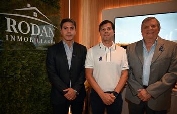 Néstor Kirmser, Rodrigo Queiroz y José Queiroz.