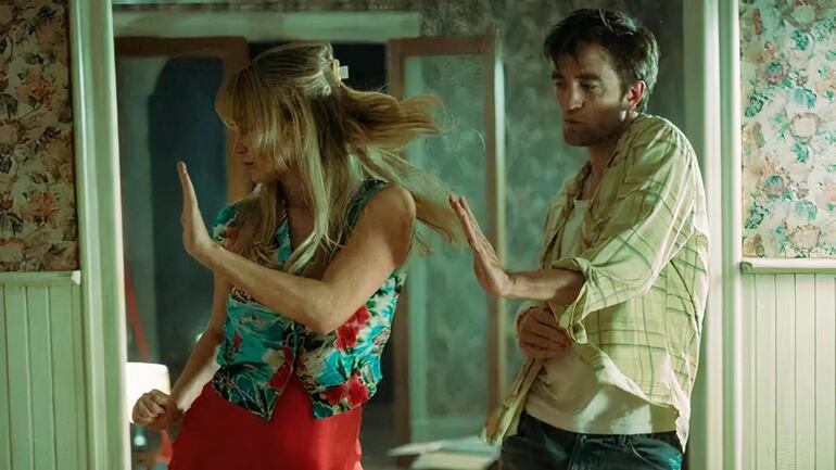 Jennifer Lawrence y Robert Pattinson protagonizan "Mátate, amor".