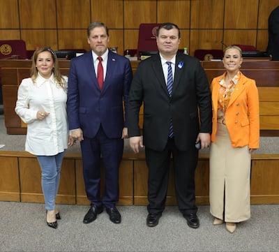 Noelia Cabrera (relatora), Natalicio Chase (presidente), Dionisio Amarilla (vicepresidente) y Lizarella Valiente (relatora).