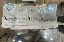 Las escrituras de transferencias realizadas por la notaria Elvia Ayala, en las que Alexandre tranfiere cuatro inmuebles a su abogado Óscar Tuam como dación en pago por sus honorarios.