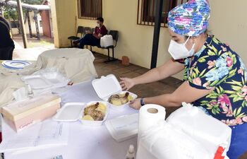 Pacientes con cáncer hacen pollada para comprar remedios.
