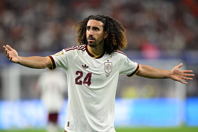 Marc Cucurella será titular mañana frente a Argentina en la final de la Copa del Mundo 2026.