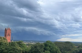 Un sistema de tormentas ingresó al territorio paraguayo desde el sur.