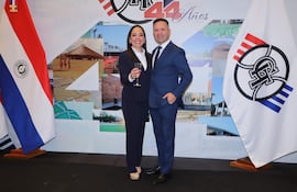 La presidenta del CIT, Carolina Molinas, junto con su esposo, Joel Fernández.