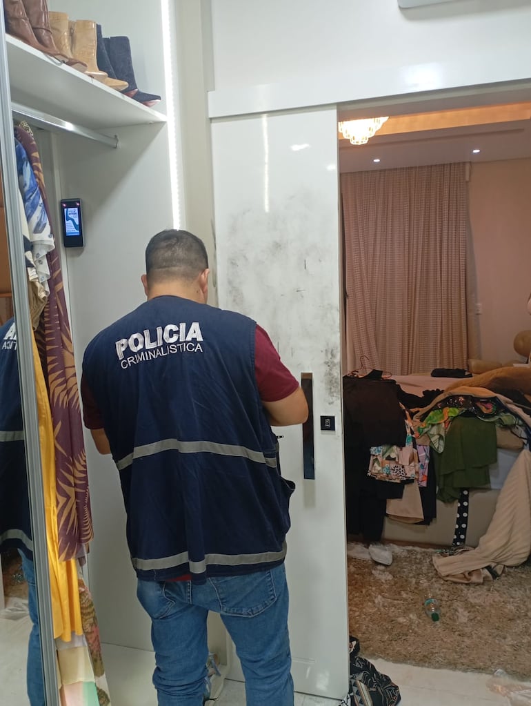 Investigan robo de armas de residencia de familia de reconocido empresario yerbatero de Itapúa