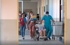 La ministra adelantó que se formará un equipo para hacer los cálculos necesarios, de manera a que no falten medicamentos.