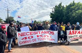 Los pobladores afectados vienen realizando constantes manifestaciones para exigir que el MOPC apruebe el proyecto